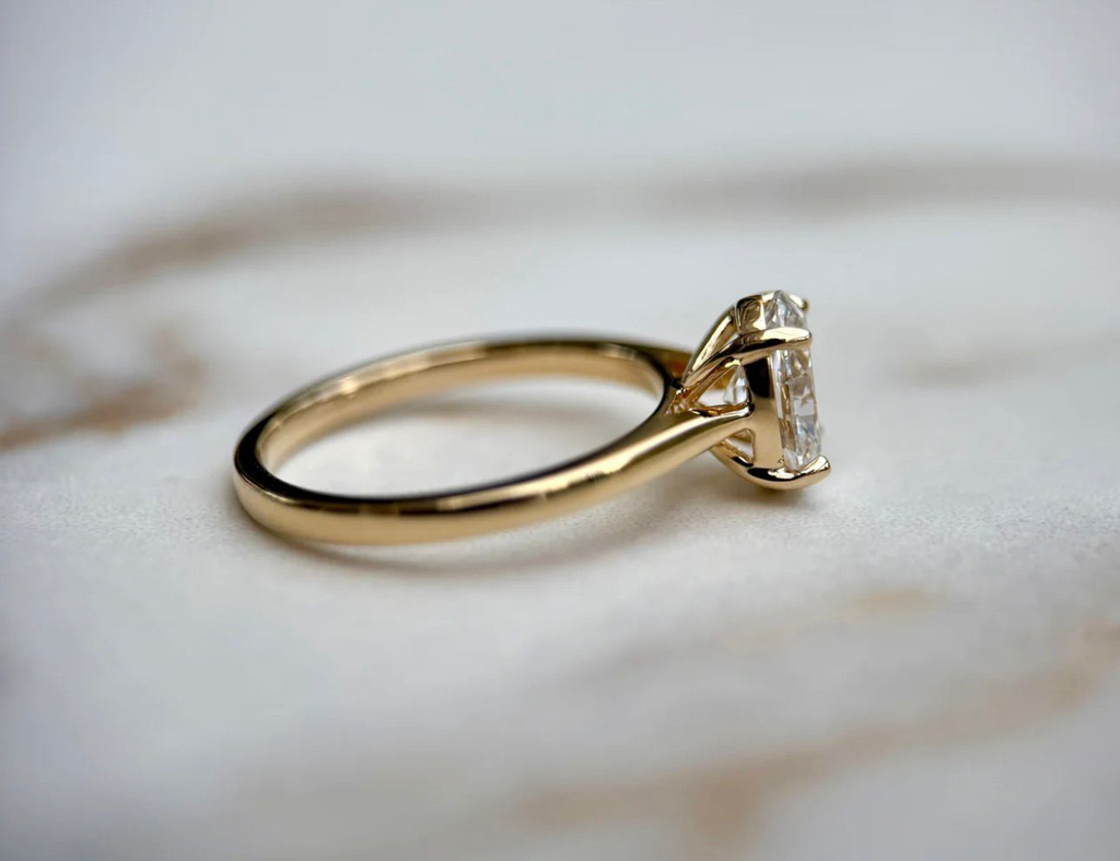 LD 2050 YG and LD 2050 P  oval is 8.5 x 5.5mm  1.20ct oval cathedral setting ring (Mount) 
