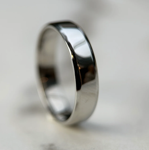 LD033-YG or LD033-P  Polished Edge Band with Matte or Polished edge – 5mm 