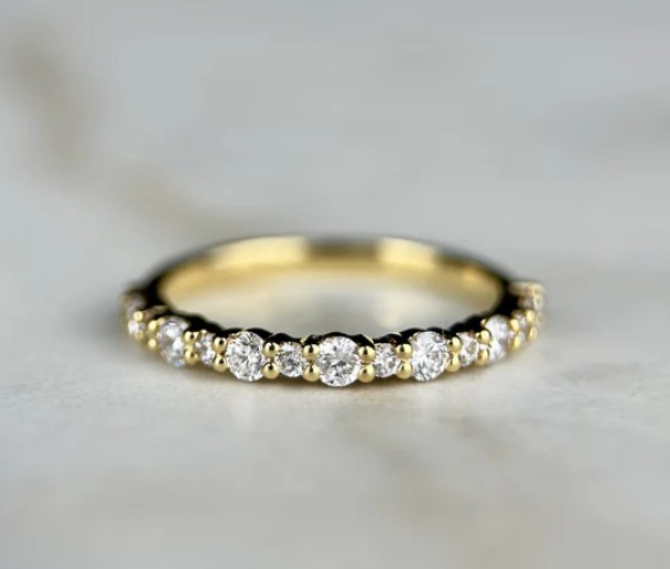 LD071-P or LD071-YG Alternate Round Wedding Band – 0.45ct 